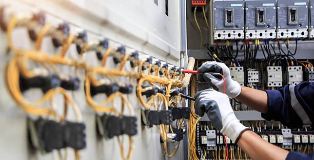 Professional Electrician technician working in Hapeville, GA